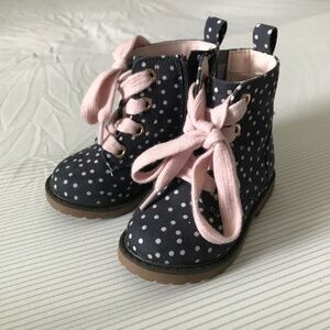 Cat & Jack toddler boots size 6